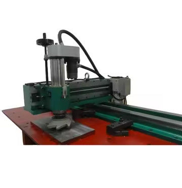 XDEM آلة طحن ذات ذراع واحدة محمولة معالجة دقة CNC الدوائر الهيدروليكية آلة طحن واحد السكك الحديدية
